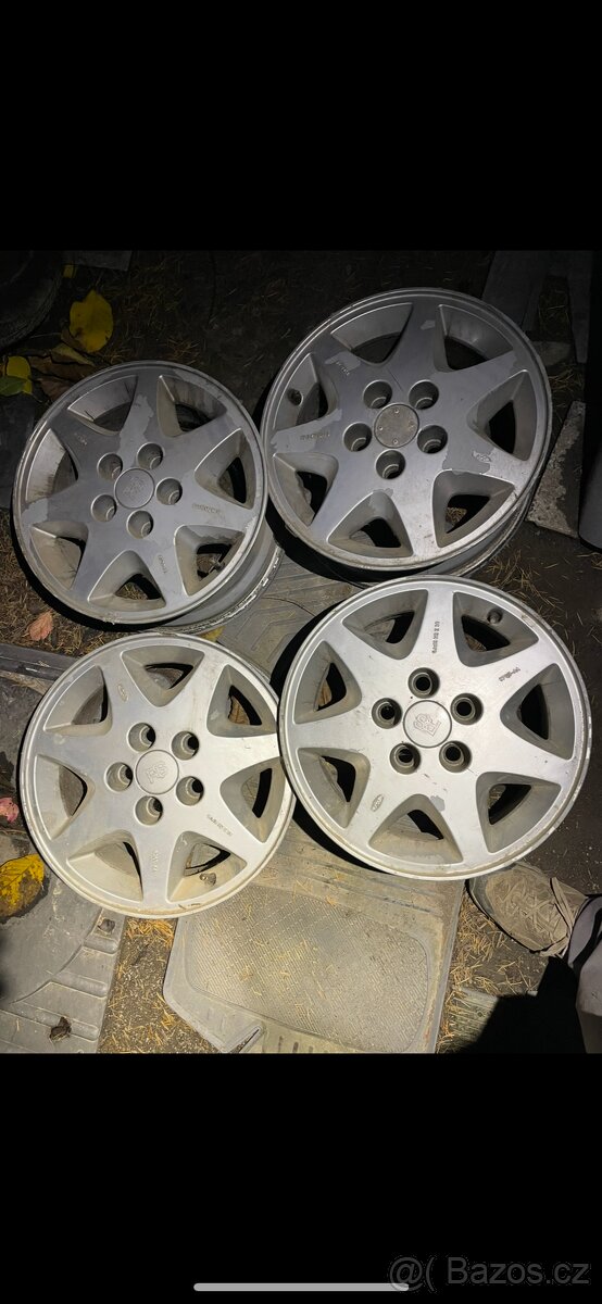 Alu kola Ford