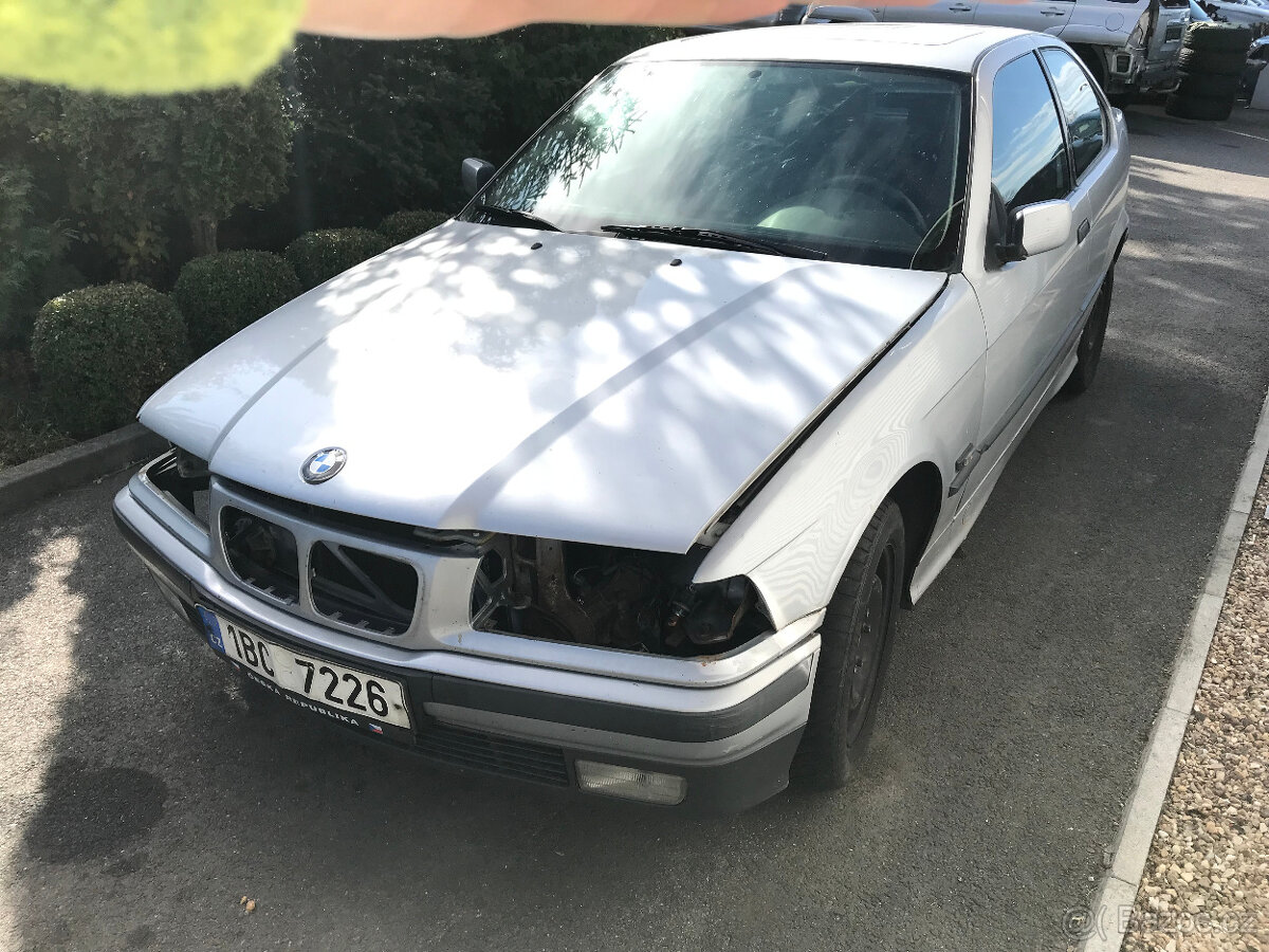 BMW 316 318 E36 COMPACT - LPG - díly z vozu