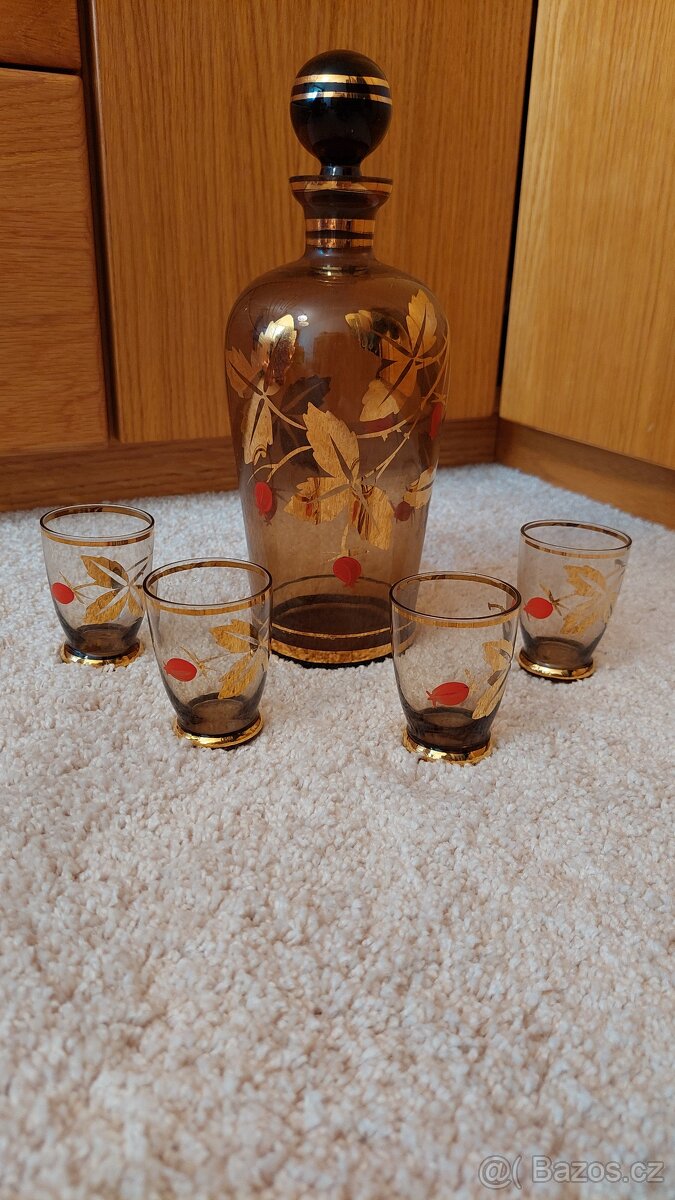 Retro vintage skleněná karafa na lihoviny + 4 skleničky