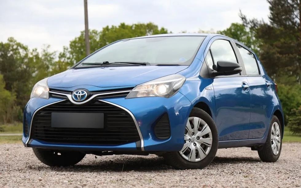 Toyota Yaris Hybrid 100 Life
