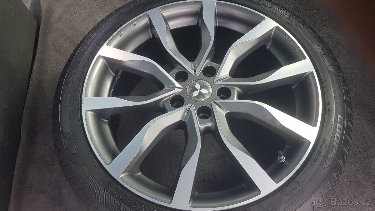 R19/ MITSUBISHI ASX/LANCER 225/45 R19/HYUNDAI I40