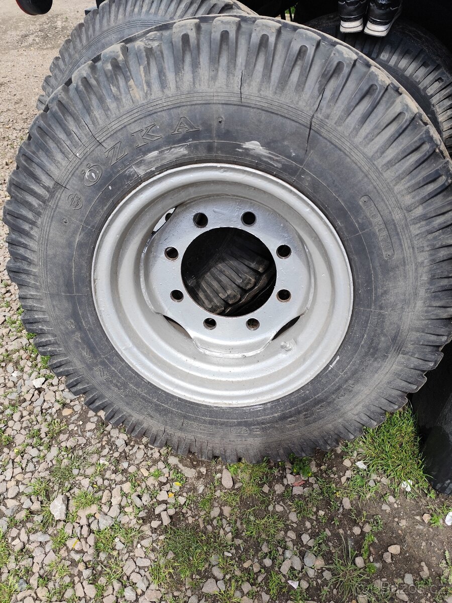 Prodám pneu 12.5/80-80