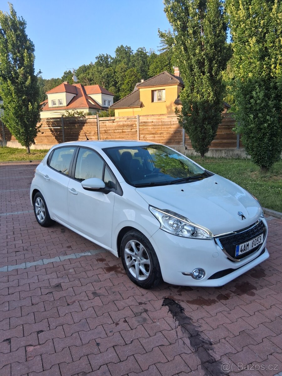 Prodám Peugeot 208 1.2 60kw