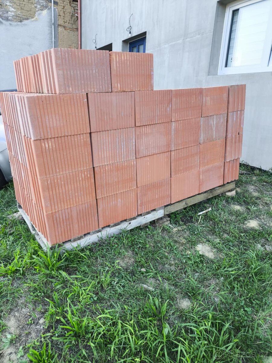 Broušené keramické cihly LEIER