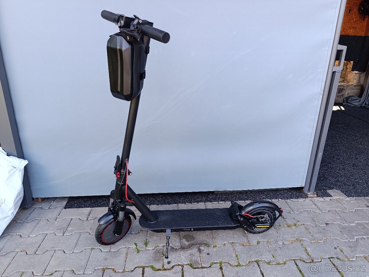 Elektrokoloběžka Mankeel