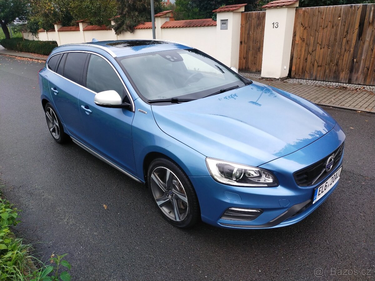 Volvo V60 2.4 D6 158 KW HYBRID R-DESING 4x4 nová STK