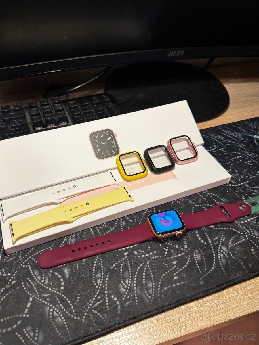 Apple Watch SE 40mm – zlaté (GPS)