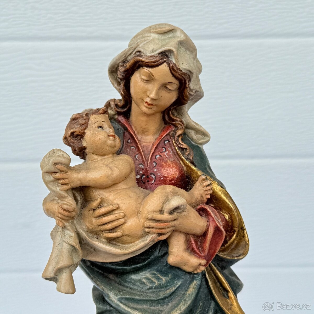 Dřevěná socha Panna Marie s Ježíškem polychromie