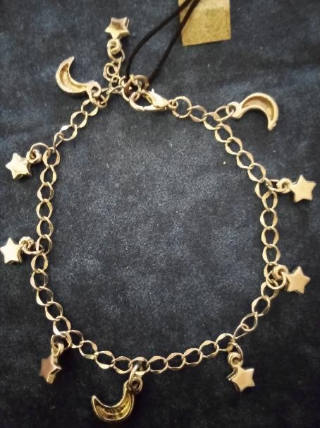 Náramek s hvězdičkami a měsíčky