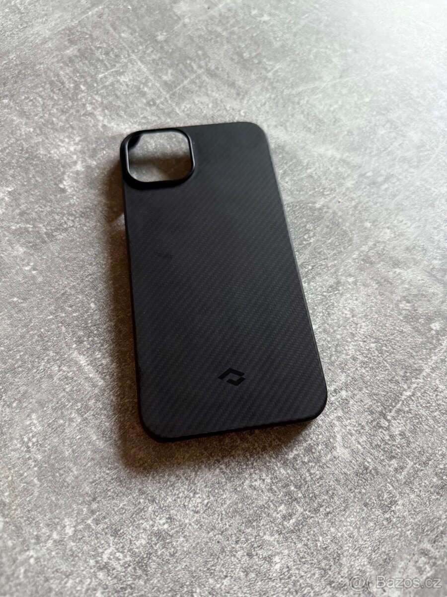 PITAKA Air case - iPhone 13