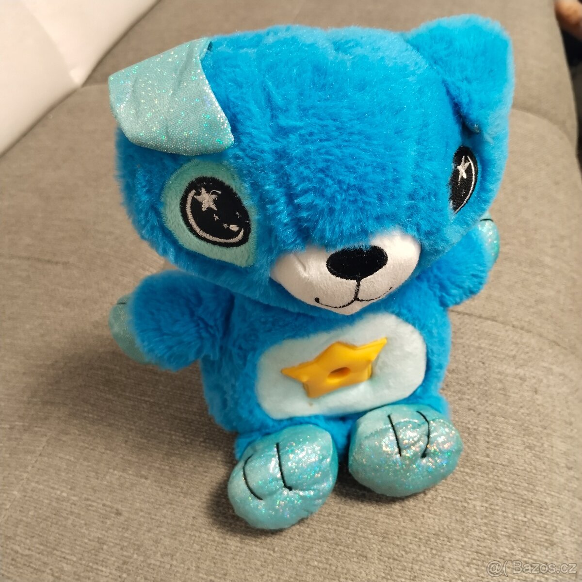 Uspávací plyšový medvídek s projektorem na zeď