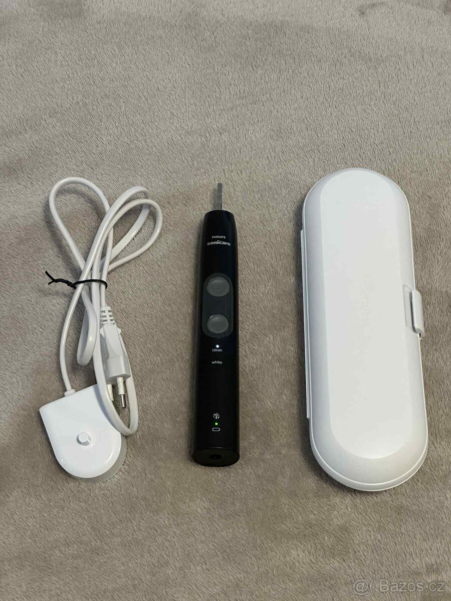 Zubná kefka Philips Sonicare 5100 HX6838