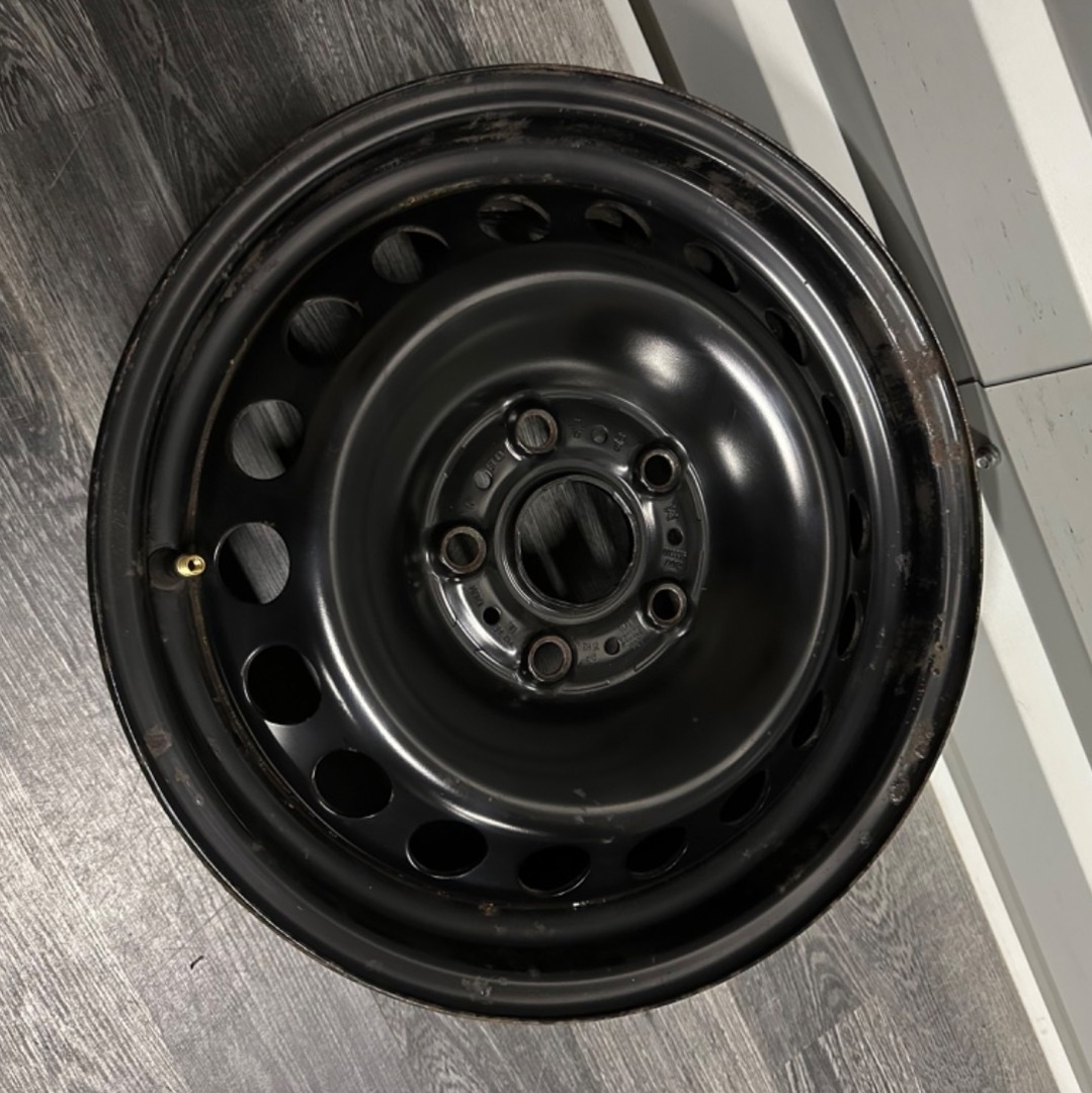 Plechovy disk VW 5x112 15”