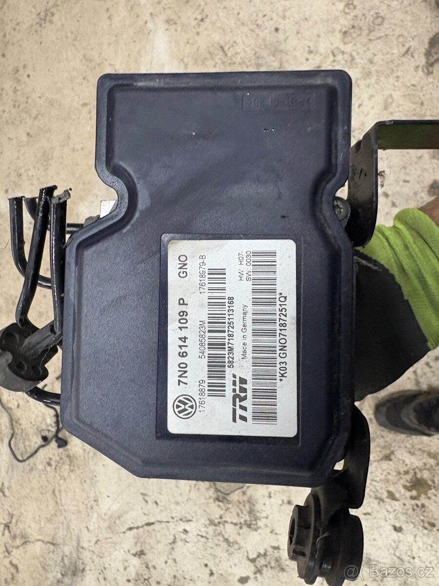 Náhradní díly VW Sharan 7N