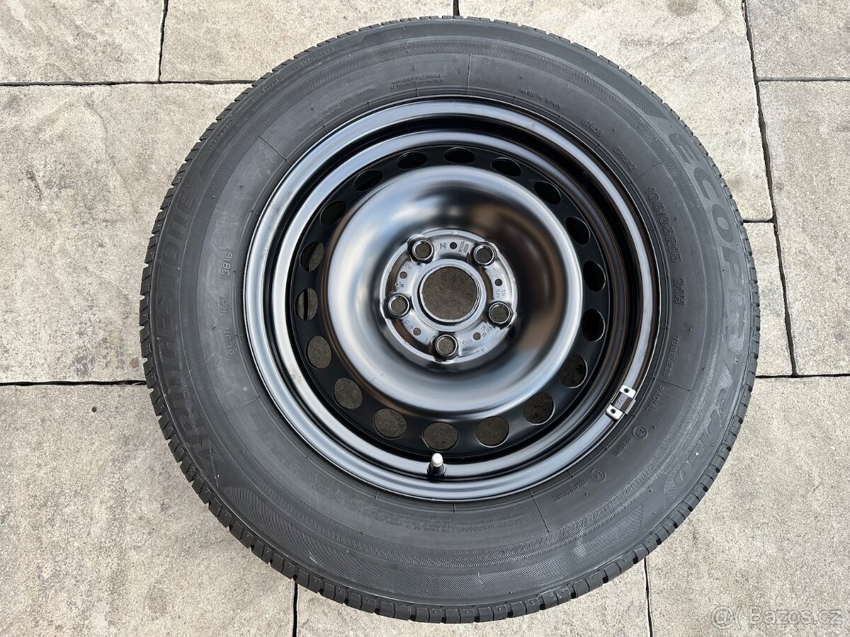 Plechový disk s pneu Bridgestone 5x112 195/65/R15