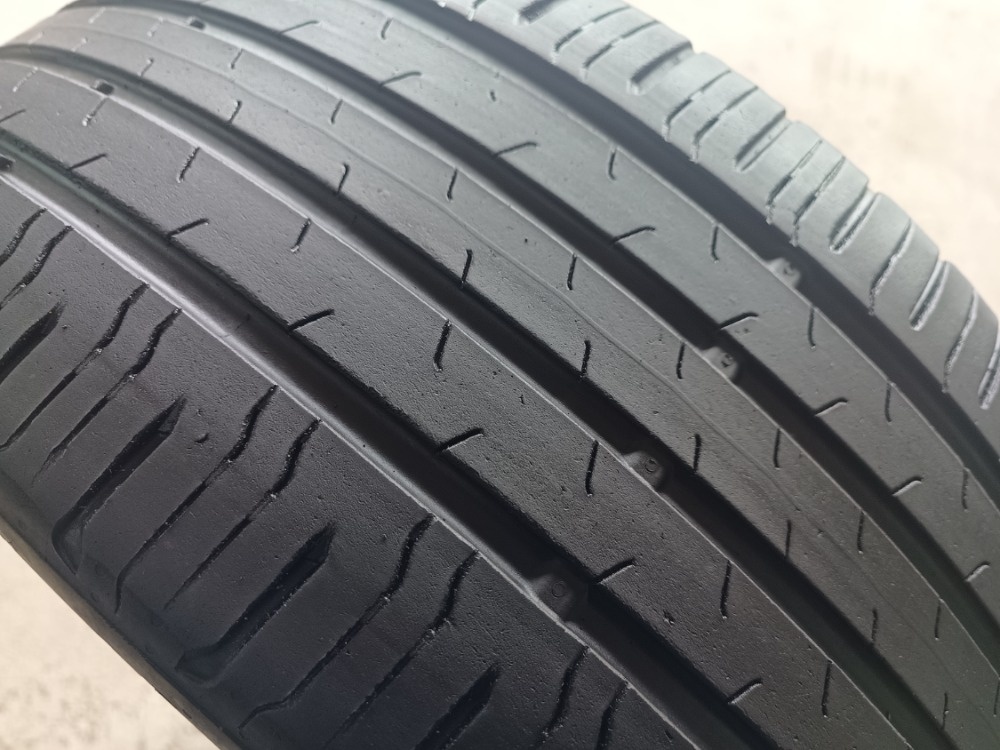 225/45 R18 CONTINENTAL (2821)