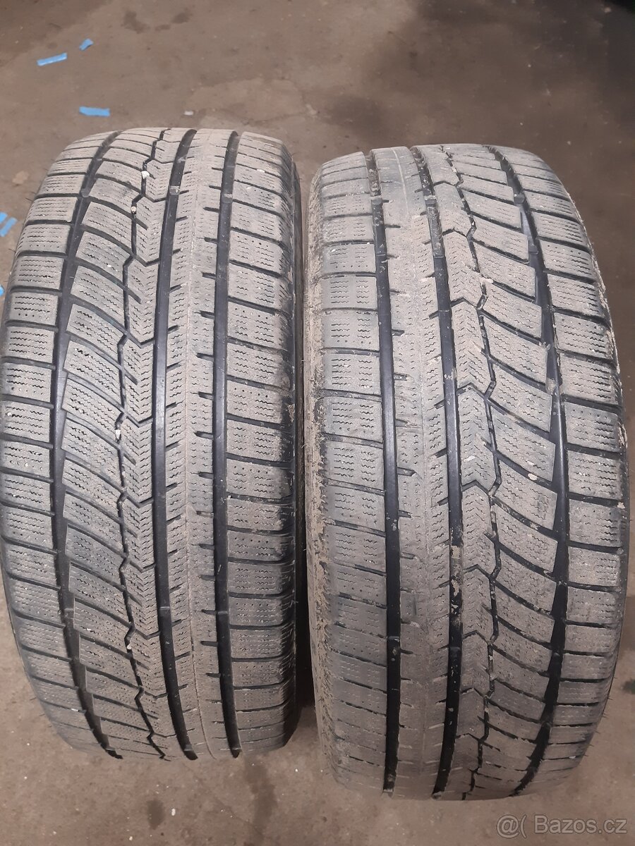 225/55R18