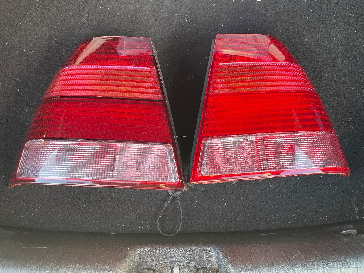 Zadní světla VW Bora sedan