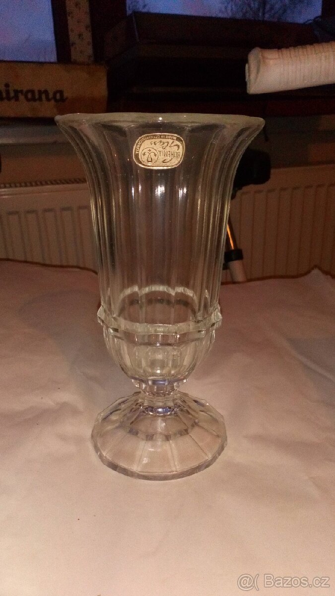 Skleněná váza Bohemia