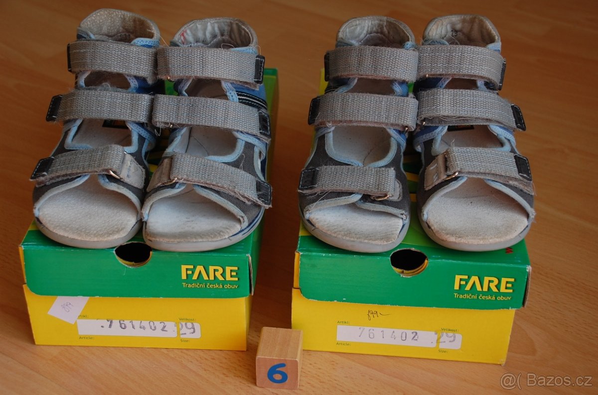 Kožené sandále FARE, vel. 29