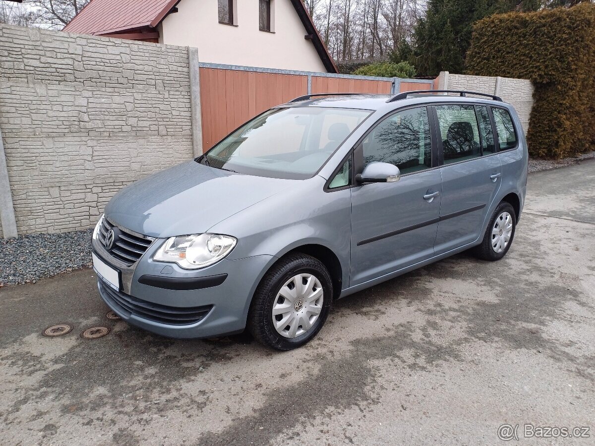 Benzínový Volkswagen Touran 1.4 ( po ROZVODECH)