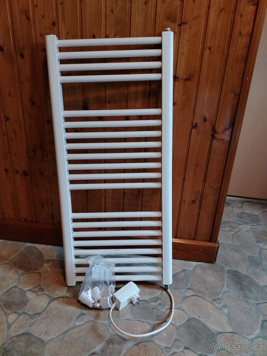 Elektrický radiátor do koupelny (žebřík)