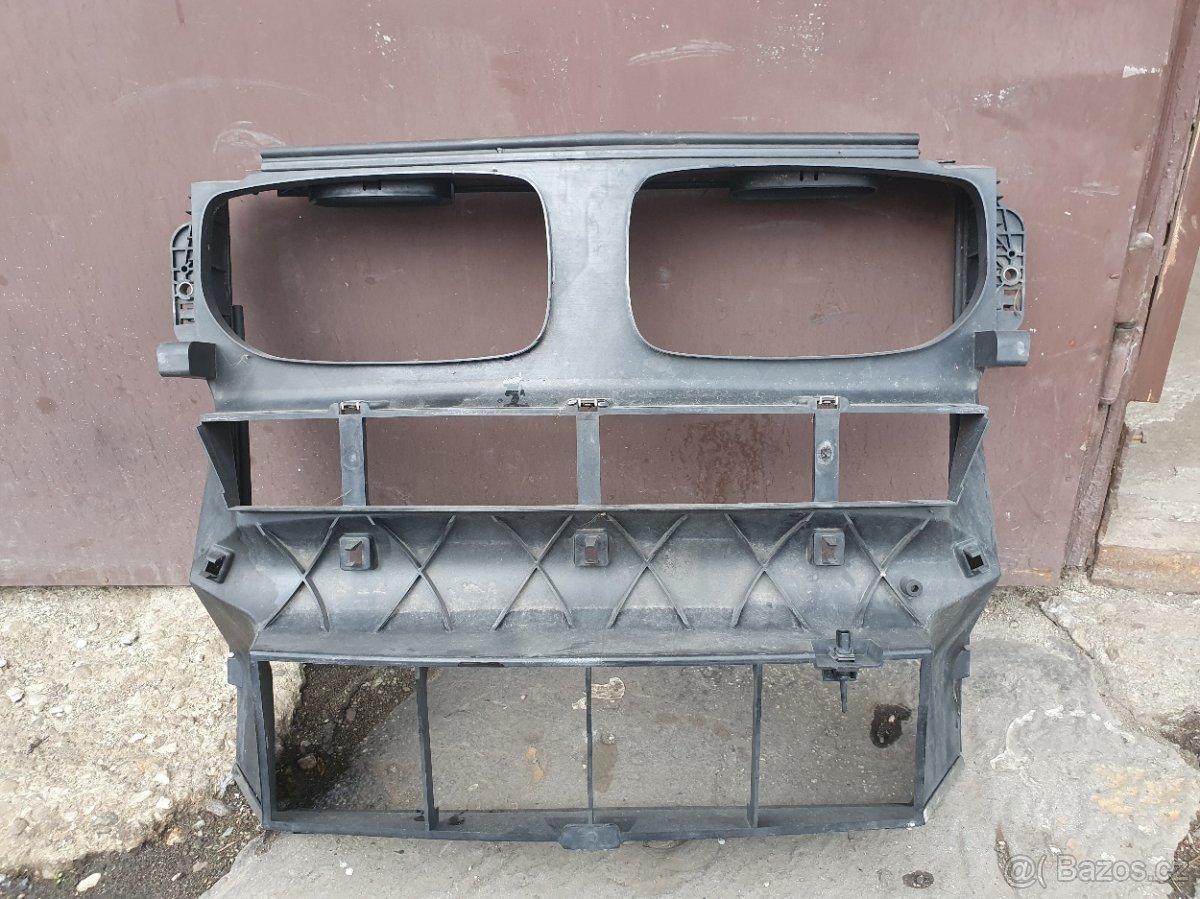 Prodám předni čelo a nárazník na BMW X5 E70