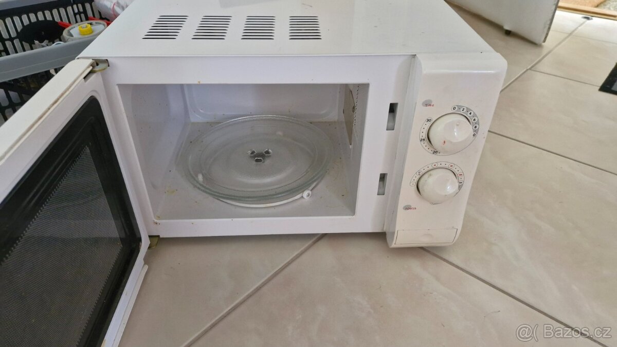 prodám mikrovlnou troubu