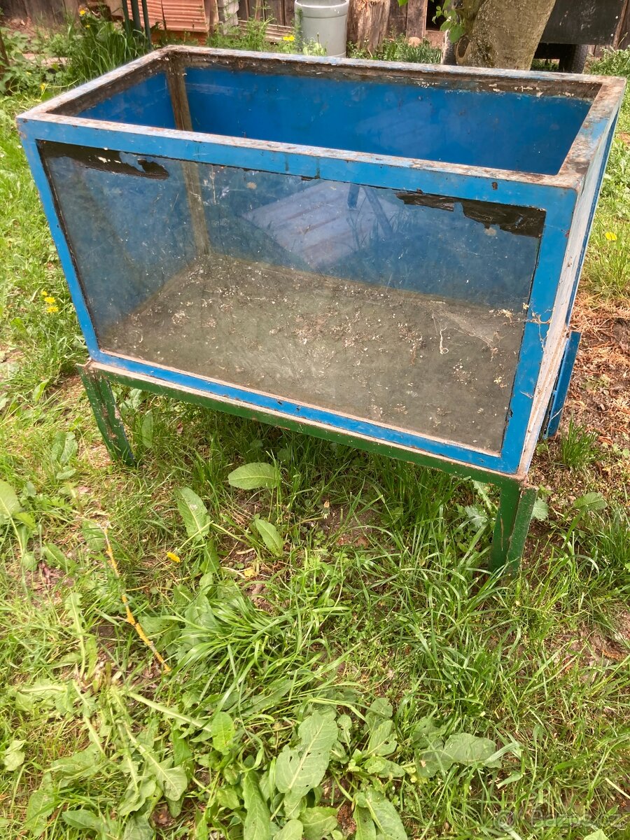 pRODÁM VENKOVNÍ AKVÁRIUM