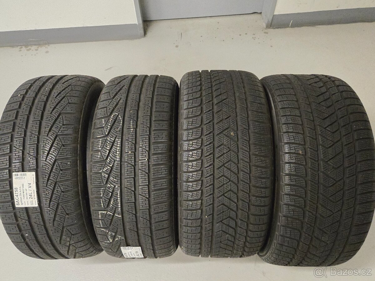 Zimní pneu Pirelli Sottozero Mustang Gen 6