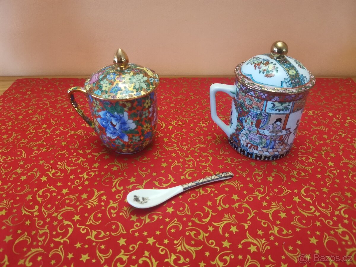 Čínský porcelán.