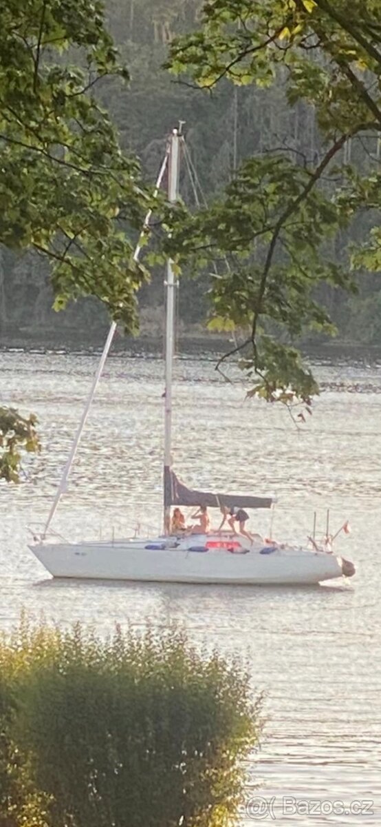 Kajutová plachetnice Skampi 30