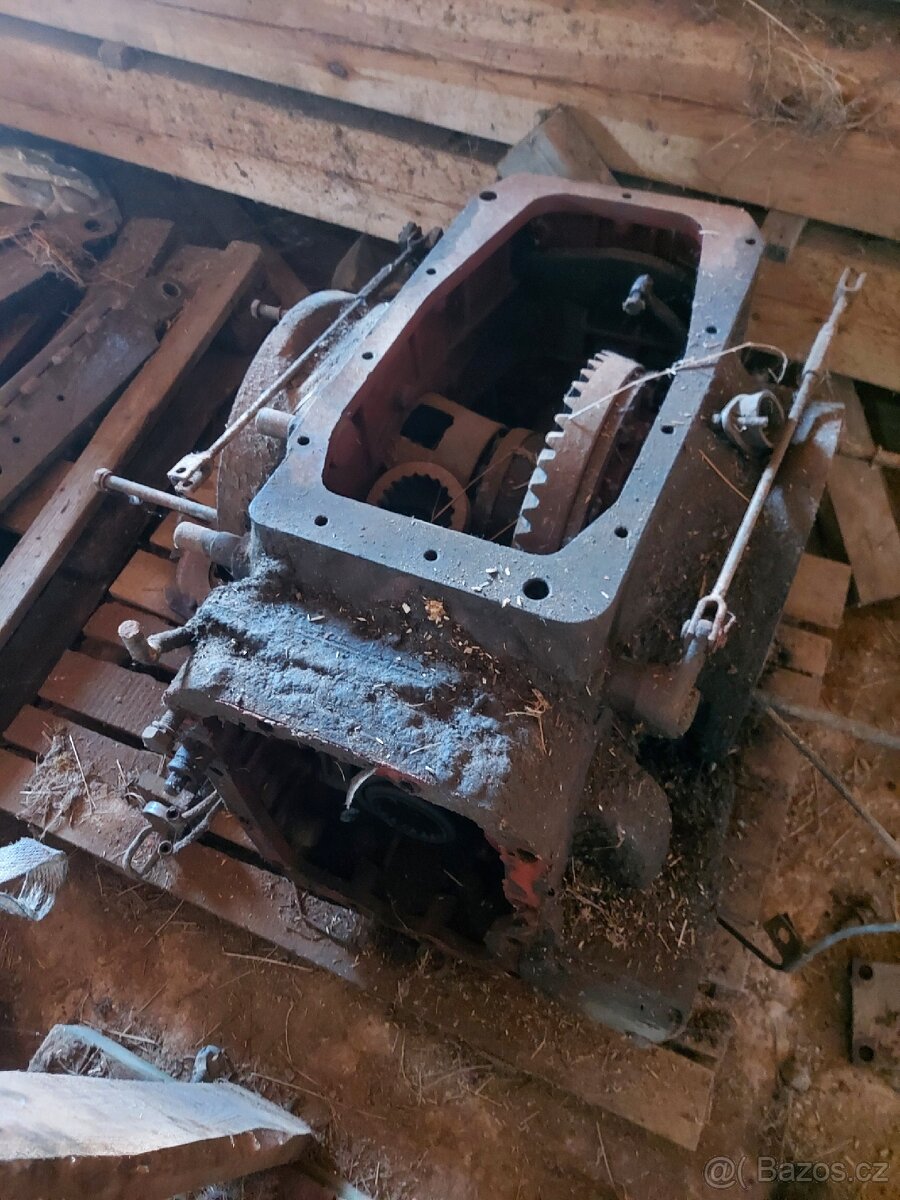 Rozvodovka zetor crystal 12011
