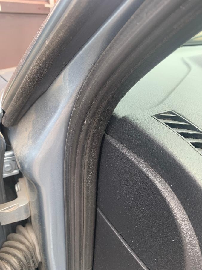 Těsnění do dveří Škoda Octavia 1