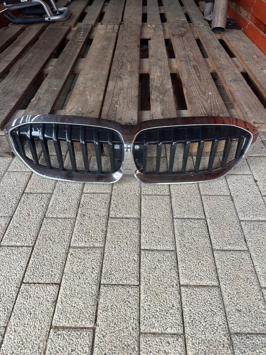 Přední maska bmw g20 330i
