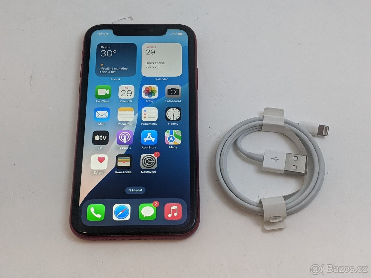iPhone XR 64gb red. Dobry stav. Baterie 84%. Záruka 6 měsíců