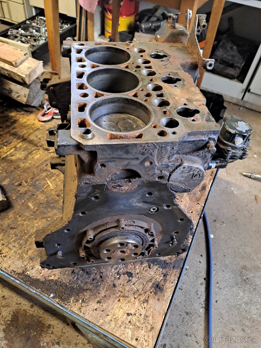 Prodám motor lombardini LDW 1503