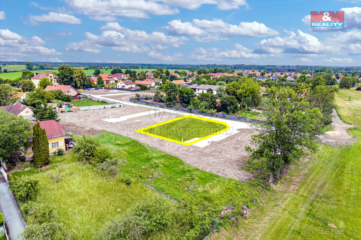 Prodej pozemku k bydlení, 692 m2, ve Vrbové Lhotě