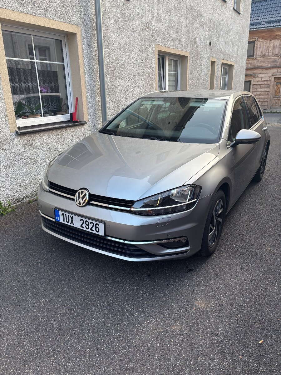 Volkswagen golf 7,5 hatchback edice SOUND