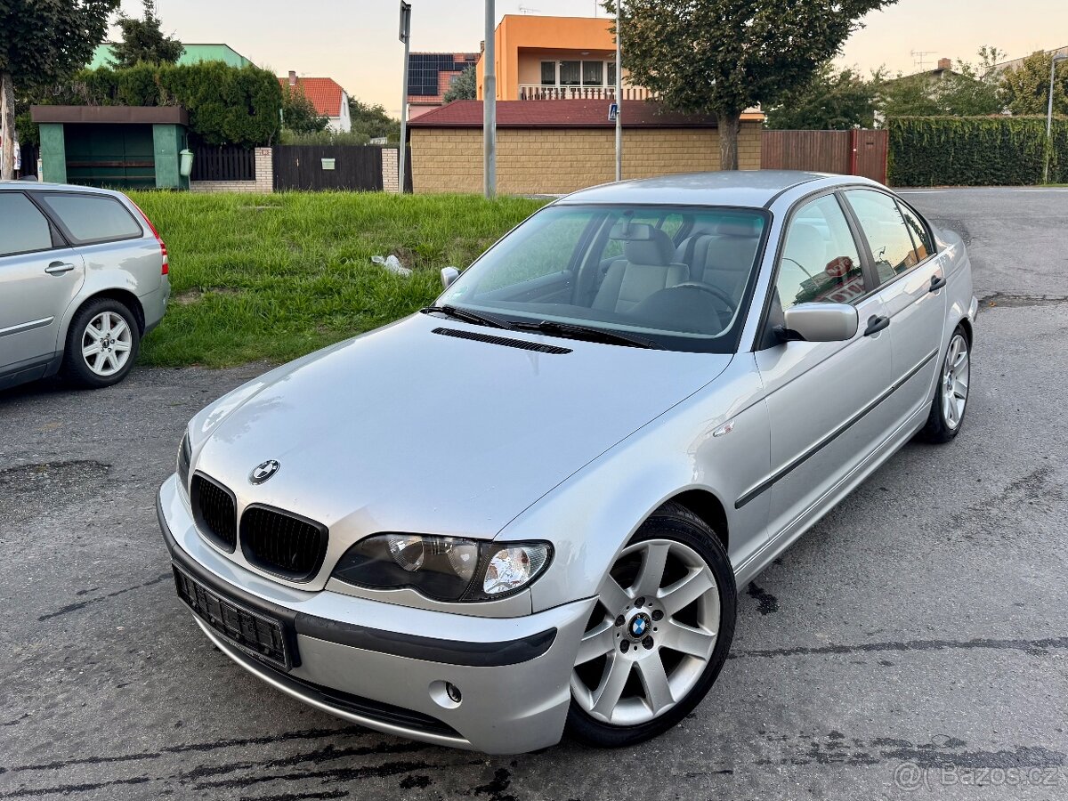 BMW Řada 3, e46 318i 85kW. Navi.Tažné.
