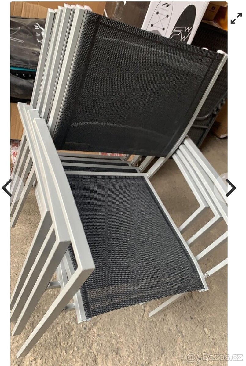 Nové hliníkové stohovatelné židle