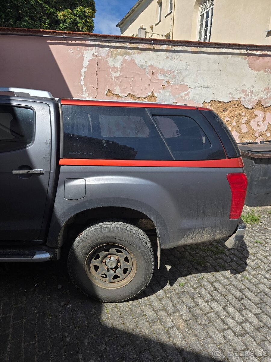 Originál hard top na pickup.