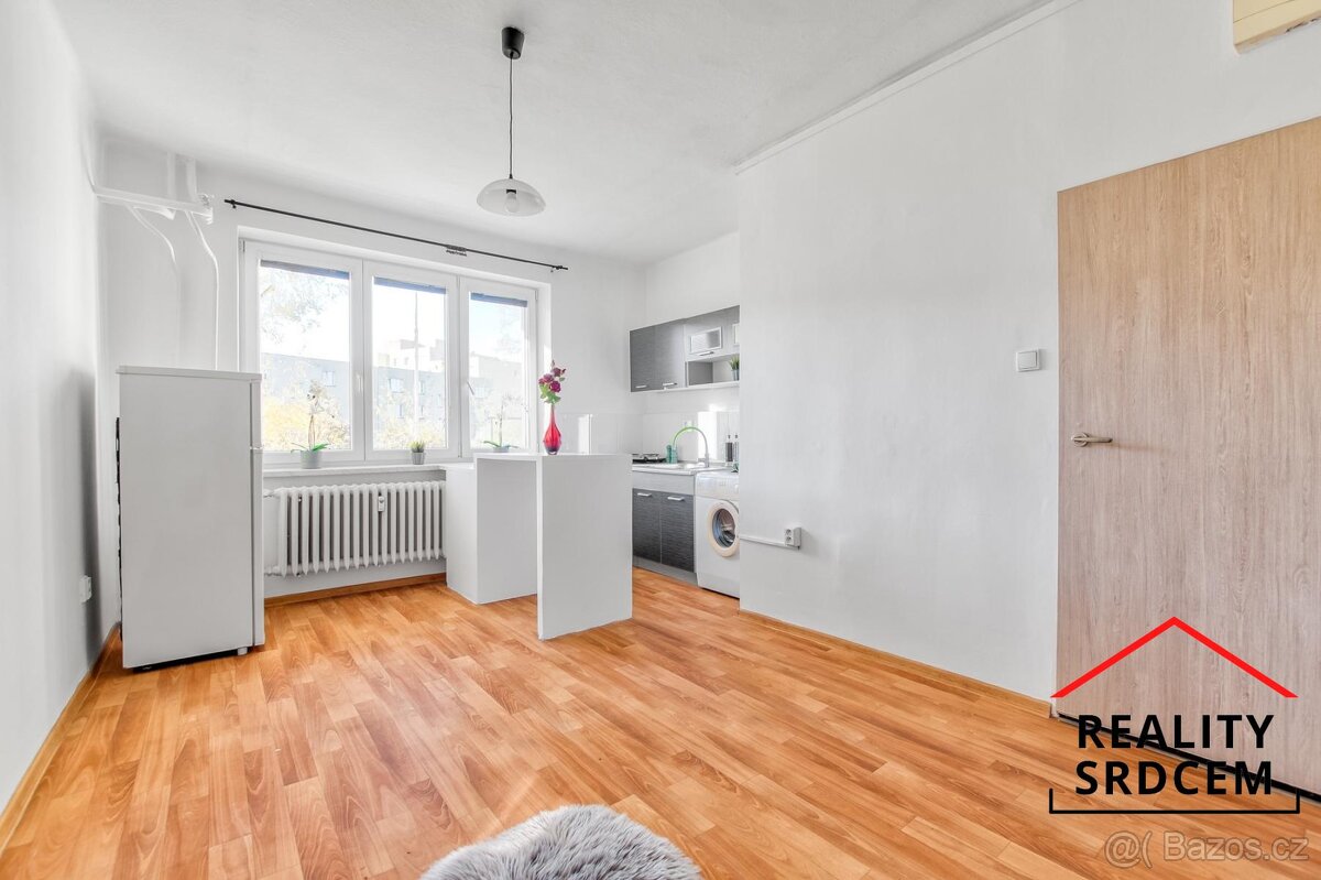 Pronájem družs. bytu 1+kk/21m2 na ul. Ve Svahu, Karviná - Rá