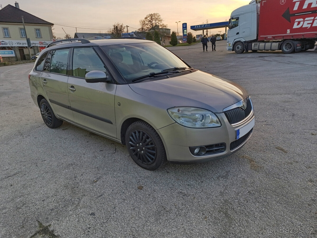 Škoda Fabia 2 1.2 HTP51Kw Sport 2009 ČR 193xxxKM