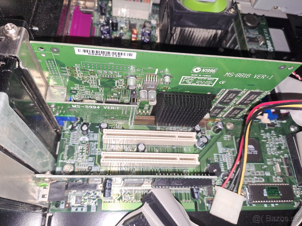 Prodám retro počítač na CPU Duron 700Mhz