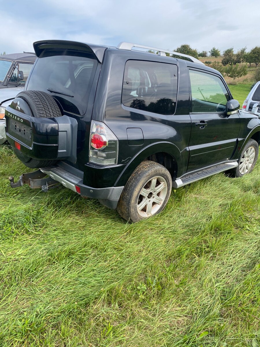 Mitsubishi Pajero IV 3.2 DID 3D 125 kw 2008