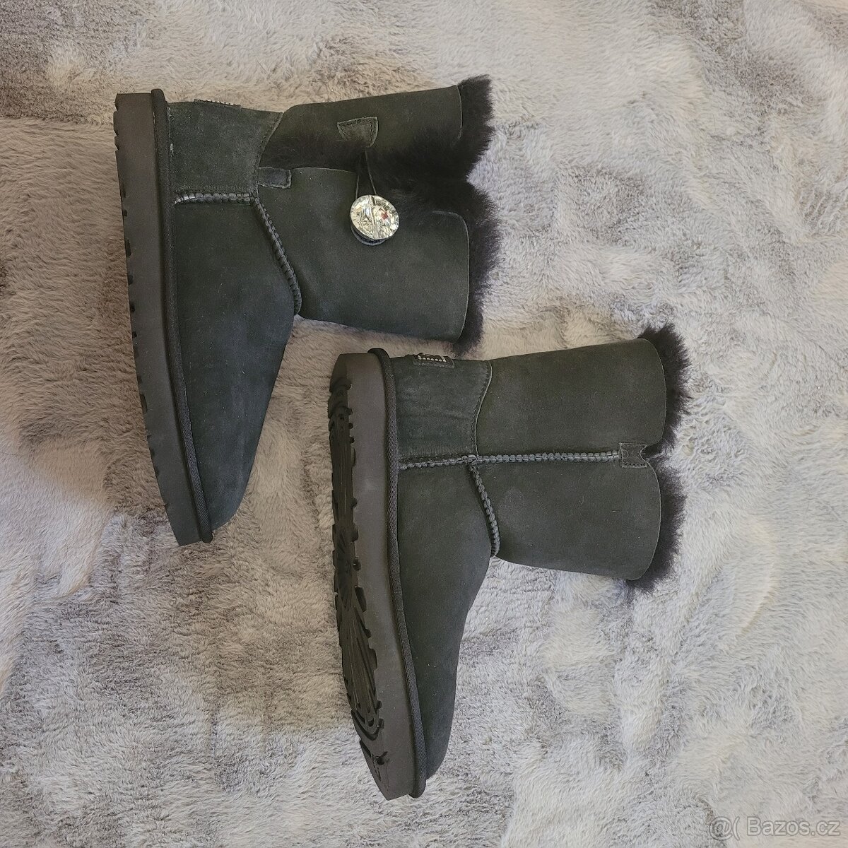 Dámské/dívčí boty UGG vel 38