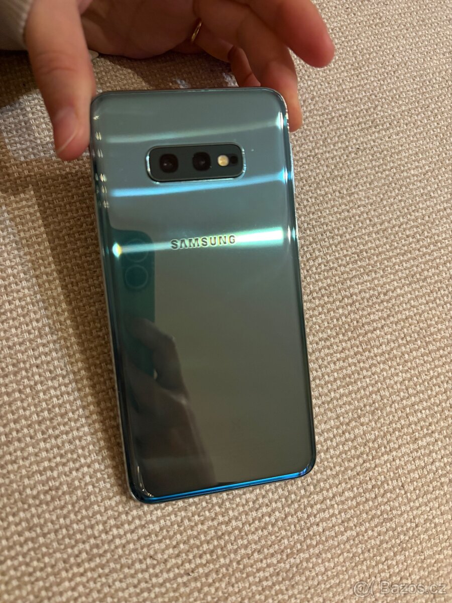 Samsung galaxy s10e