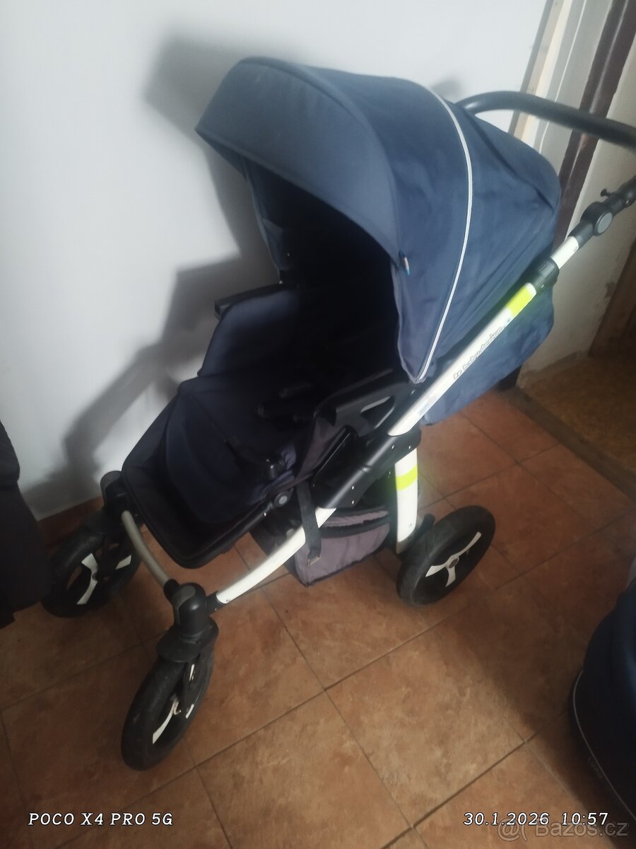 Kočárek pro miminko