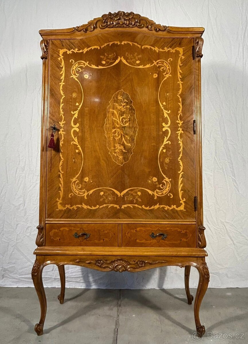 Neobaroková skriňa / almara